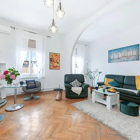 Apartamento The Grand Mansion On La Guardia *