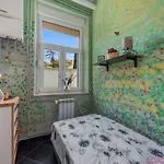 The Grand Mansion On La Guardia Lejlighed