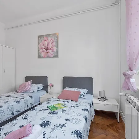 Appartamento The Grand Mansion On La Guardia Fiume