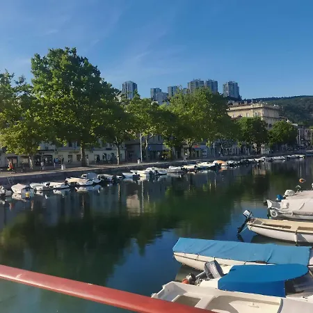 Apartament The Grand Mansion On La Guardia